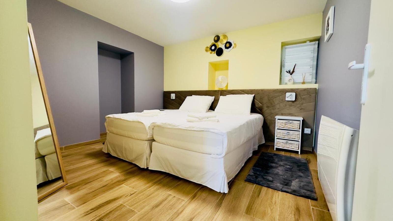 Appartement Cosy A Reminiac Ngoại thất bức ảnh
